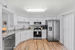4890 Lake Waterford Way W, West Melbourne, FL 32904 - Photo 21