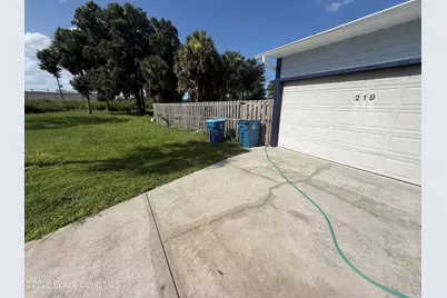 219 Wilton Avenue SW, Palm Bay, FL 32908 - Photo 25