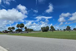 1471 Barefoot Cir, Barefoot Bay, FL 32976 - Photo 3