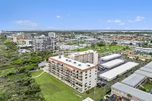 3060 N Atlantic Ave, Cocoa Beach, FL 32931 - Photo 5