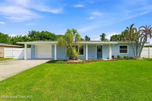 110 W Pasco Ln S, Cocoa Beach, FL 32931 - Photo 1