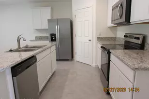 1654 Mineral Loop Dr NW, Palm Bay, FL 32907 - Photo 9