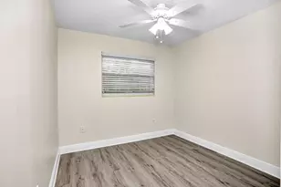 557 Buckingham Ave, Melbourne, FL 32935 - Photo 17