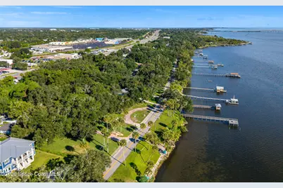 925 N Indian River Drive, Cocoa, FL 32922 - Photo 9