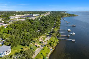 925 N Indian River Dr, Cocoa, FL 32922 - Photo 9