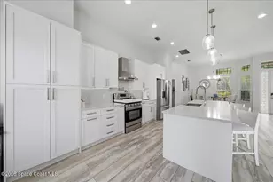 158 Island View Dr, Satellite Beach, FL 32937 - Photo 9