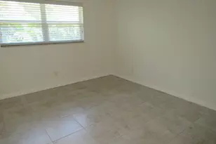 400 Catalina Rd, Cocoa Beach, FL 32931 - Photo 9