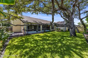 2220 Plantation Dr, Melbourne, FL 32935 - Photo 9