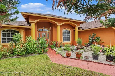 882 Palo Alto Street SE, Palm Bay, FL 32909 - Photo 5