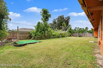 882 Palo Alto Street SE, Palm Bay, FL 32909 - Photo 27