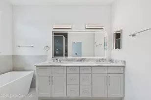 2094 Hyde Pkwy, Melbourne, FL 32901 - Photo 17