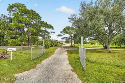 4630 Sand Point Road, Grant-Valkaria, FL 32949 - Photo 7