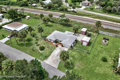 9884 Pine Street, Sebastian, FL 32976 - Photo 37