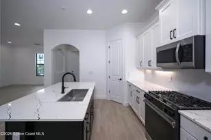 7689 Allure Dr, Melbourne, FL 32940 - Photo 3