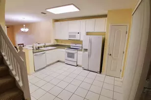 1335 Hampton Park Ln, Melbourne, FL 32940 - Photo 3