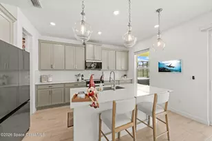 660 Veridian Cir NW, Palm Bay, FL 32907 - Photo 7