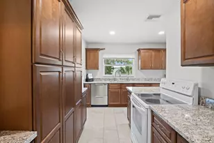 807 Ballard Dr, Melbourne, FL 32935 - Photo 15