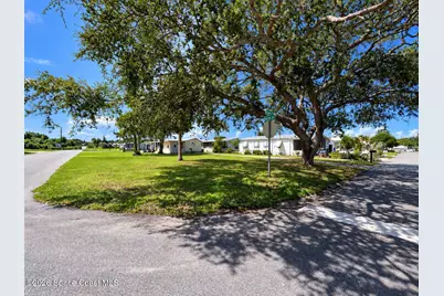 401 Eagle Drive, Barefoot Bay, FL 32976 - Photo 3