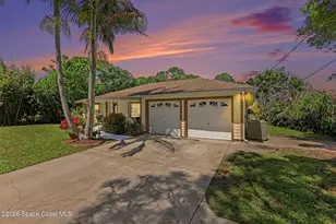 4470 Mooney Ln, Grant-Valkaria, FL 32949 - Photo 3