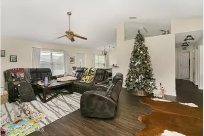 382 Hatcher Street SE, Palm Bay, FL 32909 - Photo 5