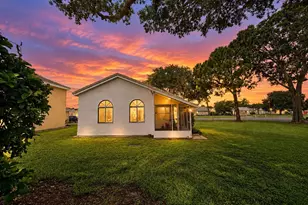 933 Wateroak Dr NE, Palm Bay, FL 32905 - Photo 37