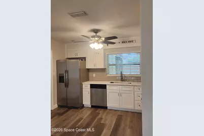 6731 Hibiscus Avenue S, Saint Petersburg, FL 33705 - Photo 5