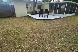 6731 Hibiscus Ave S, Saint Petersburg, FL 33705 - Photo 23