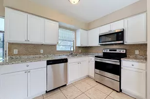 2587 Stratford Dr, Cocoa, FL 32926 - Photo 5