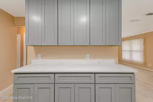 2356 Lakeview Dr, Melbourne, FL 32935 - Photo 19