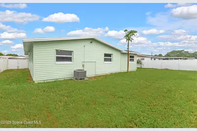 2356 Lakeview Drive, Melbourne, FL 32935 - Photo 9