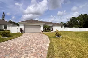 924 Captiva Island Circle SW, Palm Bay, FL 32908 - Photo 3
