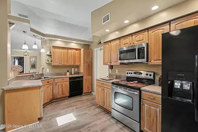 594 Pine Forest Court, Melbourne, FL 32940 - Photo 9