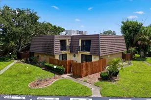 2913 Vista Oaks Cir NE, Palm Bay, FL 32905 - Photo 19