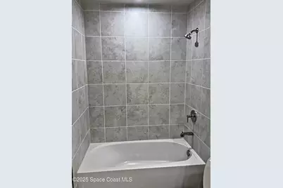 1685 Kendall Pointe Place, Melbourne, FL 32935 - Photo 19