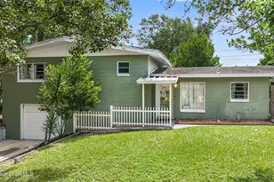 1425 Crest Dr, Titusville, FL 32780 - Photo 3