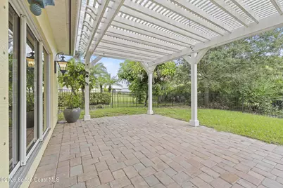 1105 4th Lane SW, Vero Beach, FL 32962 - Photo 15