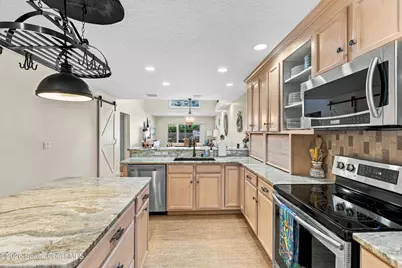 101 Coral Way E #2, Indialantic, FL 32903 - Photo 5