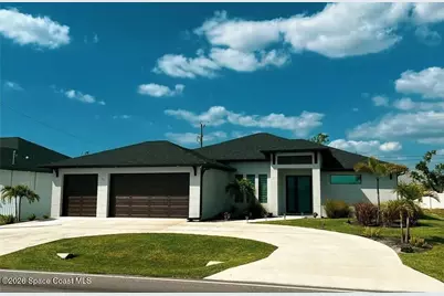 105 Tropicana Parkway W, Cape Coral, FL 33993 - Photo 3