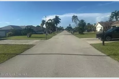 4340 SW 6th Place, Cape Coral, FL 33914 - Photo 5