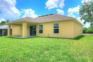 8966 101st Ave, Vero Beach, FL 32967 - Photo 3