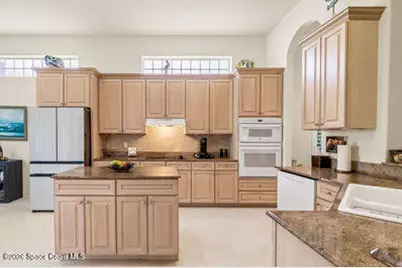 1449 W Island Club Square #X, Vero Beach, FL 32963 - Photo 11