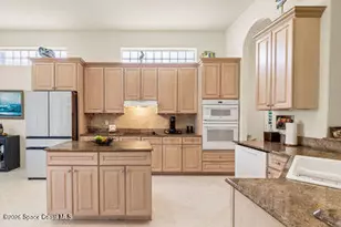 1449 W Island Club Square, Vero Beach, FL 32963 - Photo 11