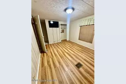 922 Thrush Circle, Barefoot Bay, FL 32976 - Photo 17