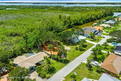 329 Beverly Court, Melbourne Beach, FL 32951 - Photo 11