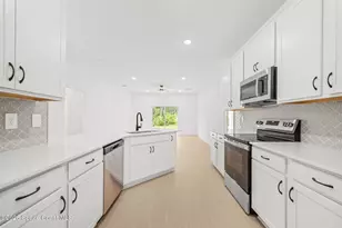 1024 Tevis St SE, Palm Bay, FL 32909 - Photo 9