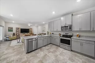 655 Gleneagles Dr SE, Palm Bay, FL 32909 - Photo 11