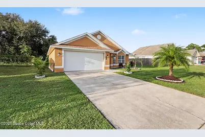 301 Bougainvillea Street NW, Palm Bay, FL 32907 - Photo 3
