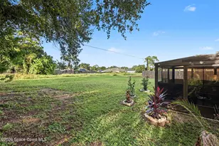 301 Bougainvillea St NW, Palm Bay, FL 32907 - Photo 37