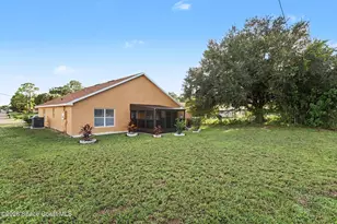 301 Bougainvillea St NW, Palm Bay, FL 32907 - Photo 35