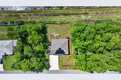 1568 Seeley Circle NW, Palm Bay, FL 32907 - Photo 39